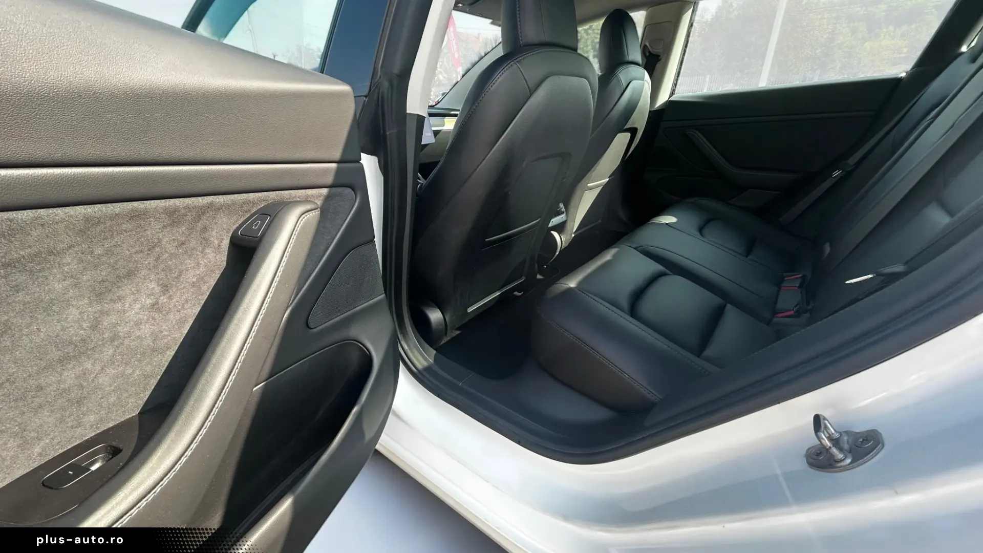 Tesla Model 3 Long Range Dual Motor   carlig de remorcare