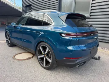 PORSCHE Cayenne S E-Hybrid Pano HA-Lenk PDCC AHK 22