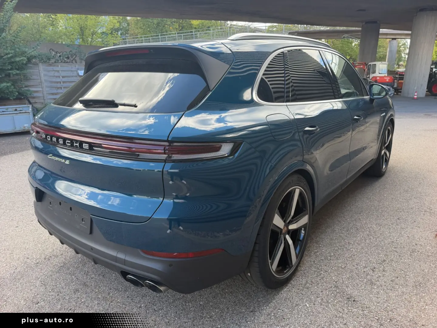 PORSCHE Cayenne S E-Hybrid Pano HA-Lenk PDCC AHK 22