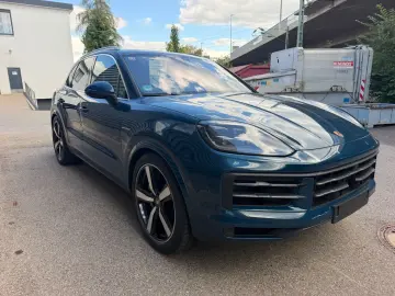 PORSCHE Cayenne S E-Hybrid Pano HA-Lenk PDCC AHK 22