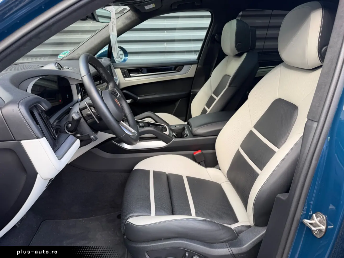 PORSCHE Cayenne S E-Hybrid Pano HA-Lenk PDCC AHK 22