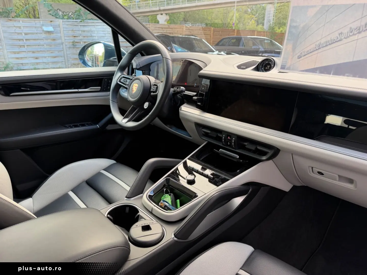 PORSCHE Cayenne S E-Hybrid Pano HA-Lenk PDCC AHK 22