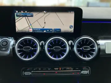 MERCEDES-BENZ GLB 200 d AMG Night Multibeam AHK Sitz…