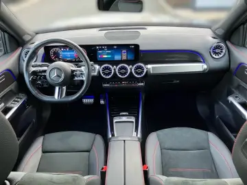 MERCEDES-BENZ GLB 200 d AMG Night Multibeam AHK Sitz…