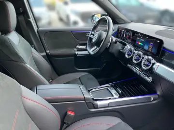 MERCEDES-BENZ GLB 200 d AMG Night Multibeam AHK Sitz…