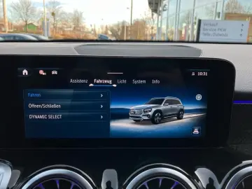 MERCEDES-BENZ GLB 200 d AMG Night Multibeam AHK Sitz…