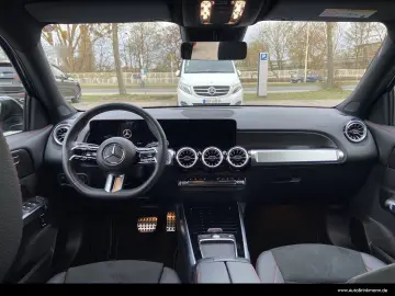 MERCEDES-BENZ GLB 200 d AMG-LINE NIGHT LED KAMERA SO…