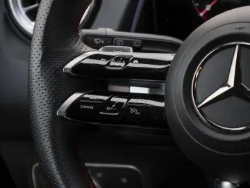 MERCEDES-BENZ GLB 220 d 4M AMG-Sport 360 MBeam Distr…
