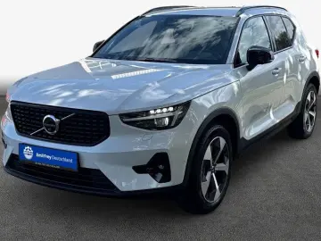 Volvo XC40 B3 B DKG Plus Dark