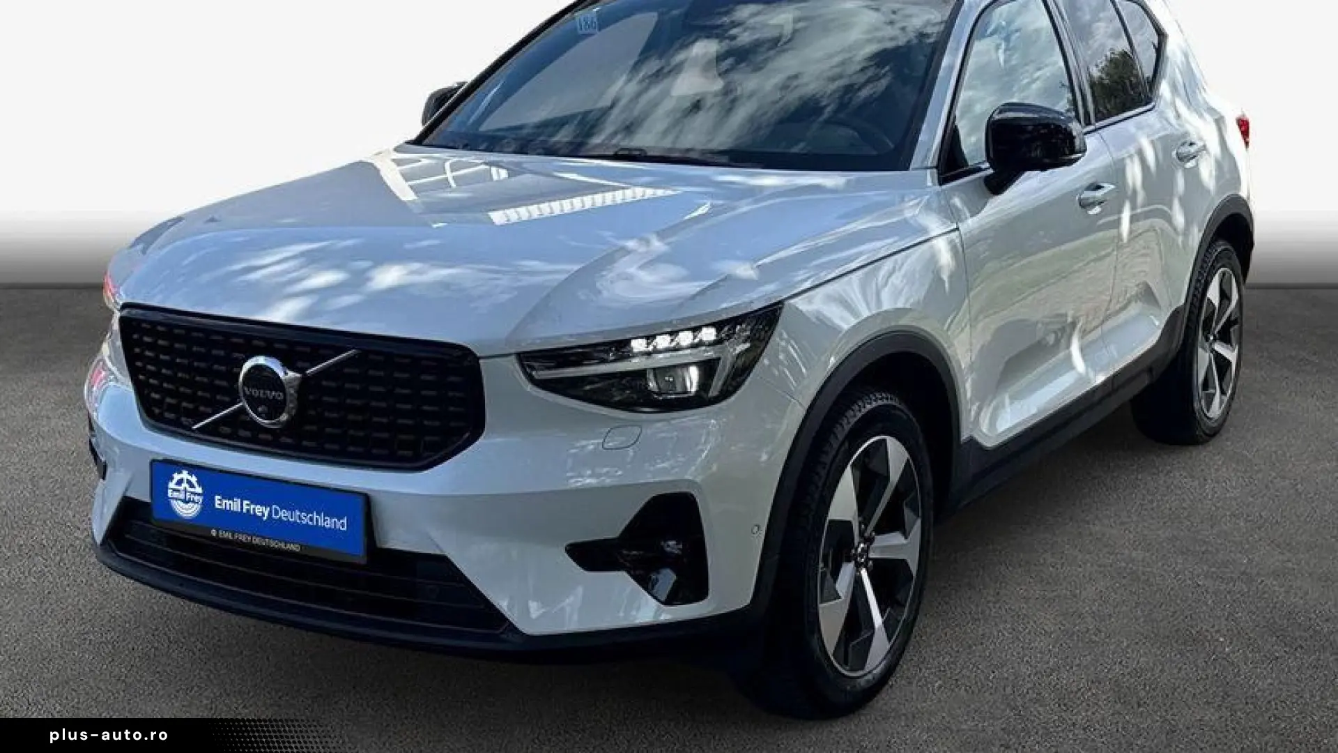 Volvo XC40 B3 B DKG Plus Dark