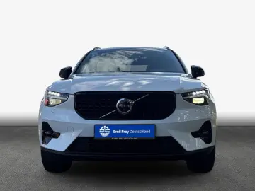 Volvo XC40 B3 B DKG Plus Dark