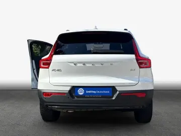 Volvo XC40 B3 B DKG Plus Dark