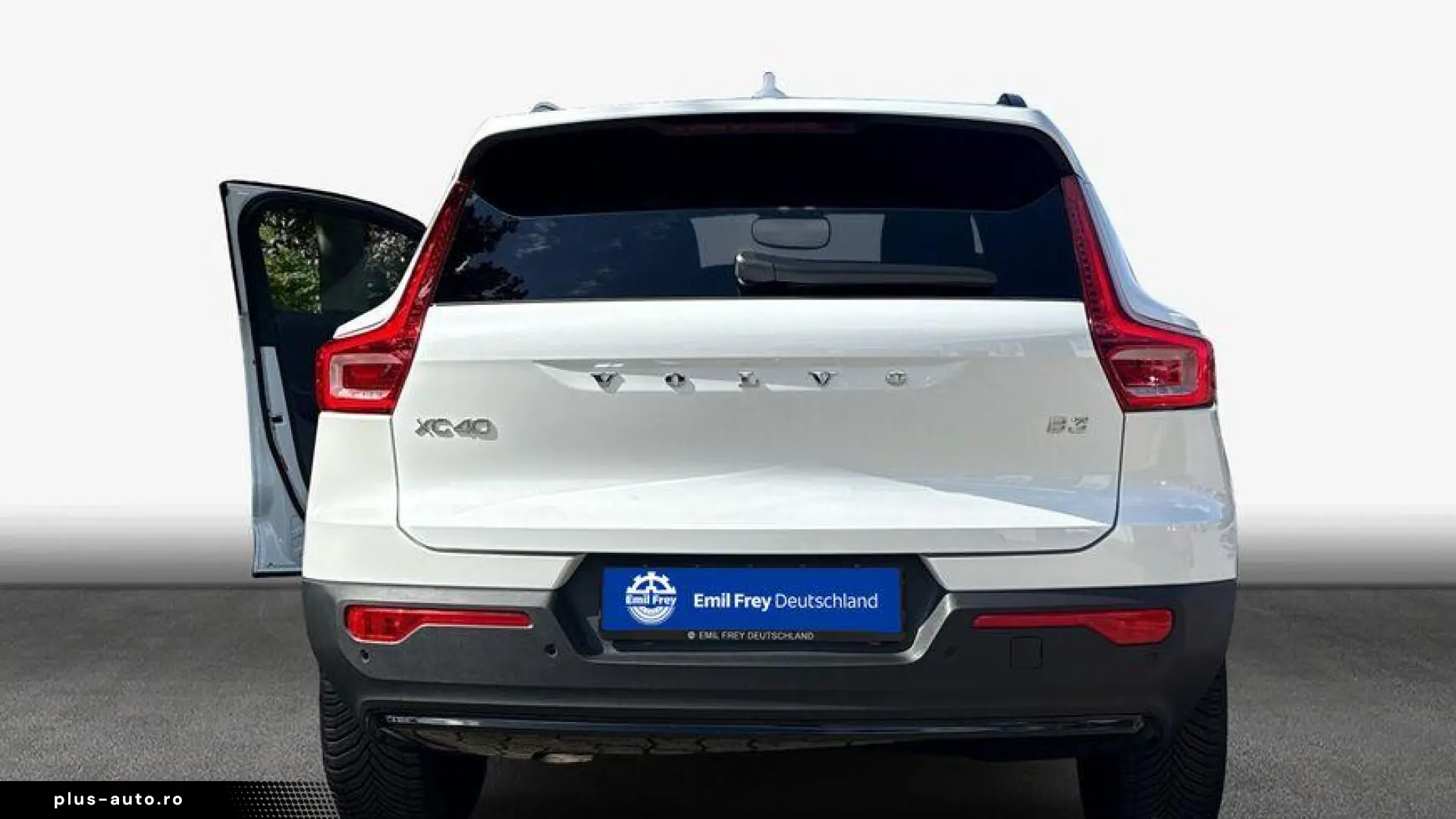 Volvo XC40 B3 B DKG Plus Dark