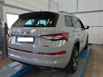 SKODA Kodiaq 2.0 TSI RS 4x4 MATRIX-LED AHK PANO KAMERA