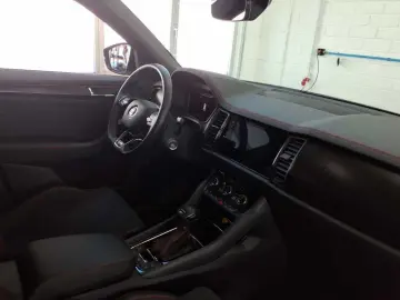 SKODA Kodiaq 2.0 TSI RS 4x4 MATRIX-LED AHK PANO KAMERA