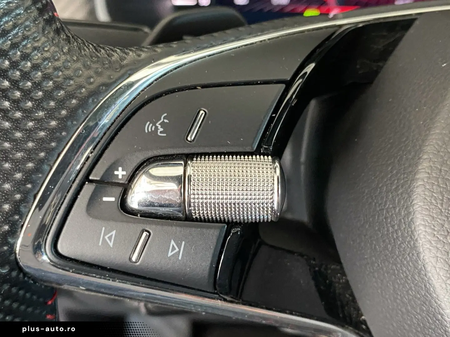 SKODA Kodiaq RS 2.0 TSI 4x4  DSG AHK 7-SITZER LED NAVI