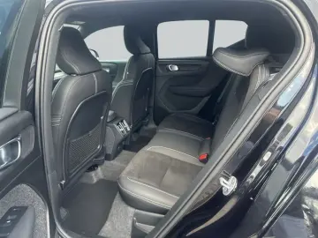 Volvo XC40 B3 B DKG Plus Dark
