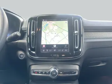Volvo XC40 B3 B DKG Plus Dark