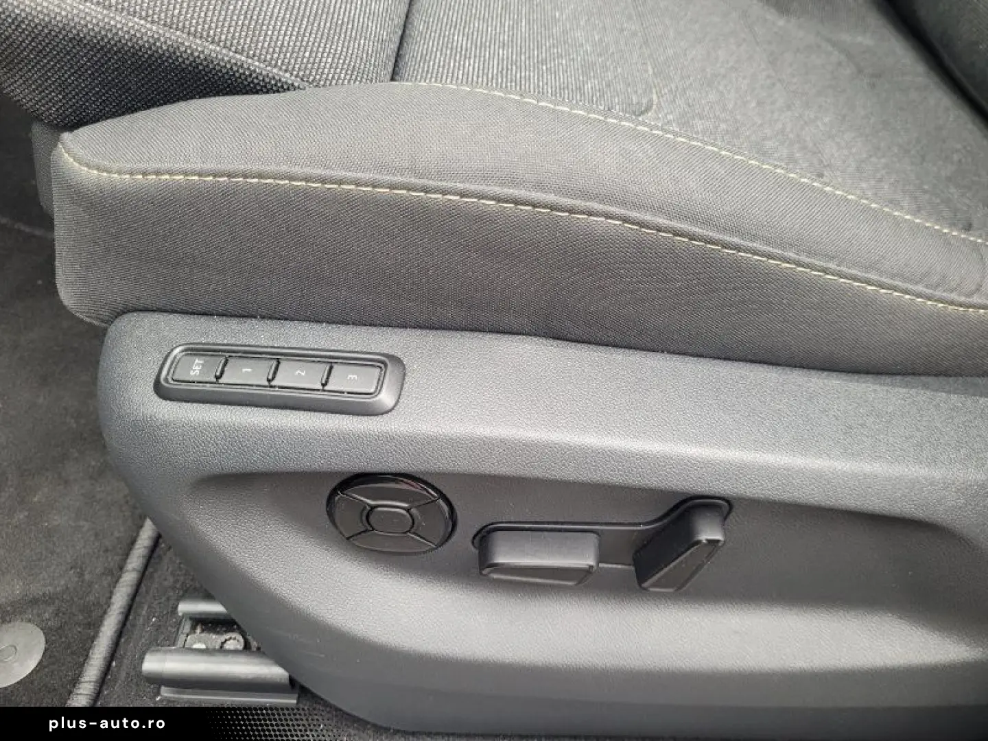 SKODA Kodiaq 1.5 TSI mHEV Selection  7-SITZER PANO