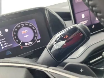 SKODA Kodiaq 1.5 TSI mHEV Selection  7-SITZER PANO