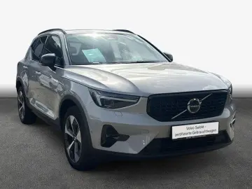 Volvo XC40 B3 B DKG Plus Dark