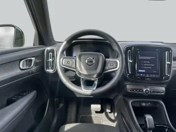 Volvo XC40 B3 B DKG Plus Dark