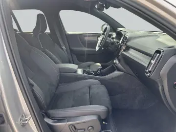 Volvo XC40 B3 B DKG Plus Dark