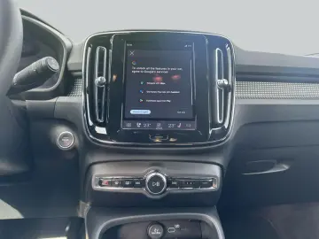 Volvo XC40 B3 B DKG Plus Dark