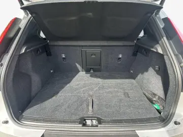 Volvo XC40 B3 B DKG Plus Dark
