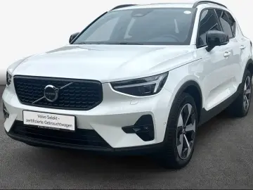Volvo XC40 B3 B DKG Plus Dark