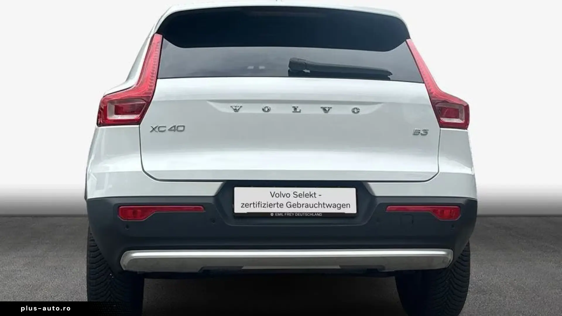 Volvo XC40 B3 B DKG Plus Dark
