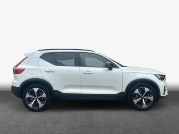 Volvo XC40 B3 B DKG Plus Dark