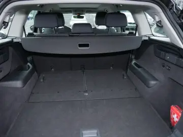 SKODA Kodiaq 1.5 TSI Selection AHK Leder Nav Pano 360