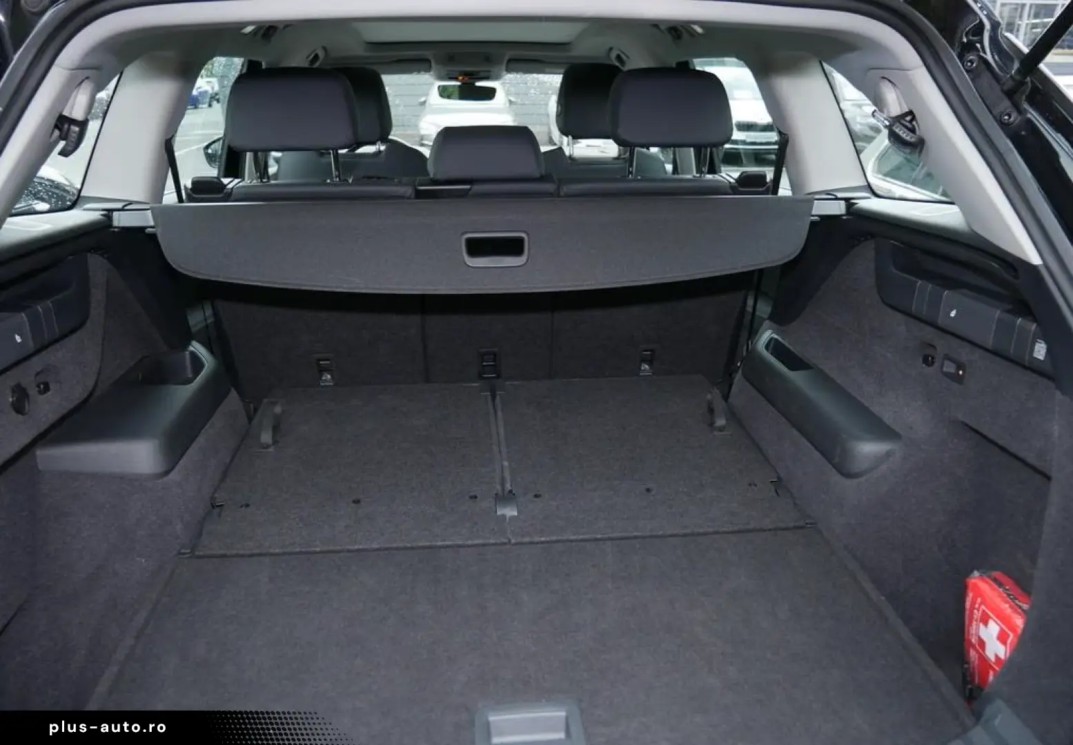 SKODA Kodiaq 1.5 TSI Selection AHK Leder Nav Pano 360
