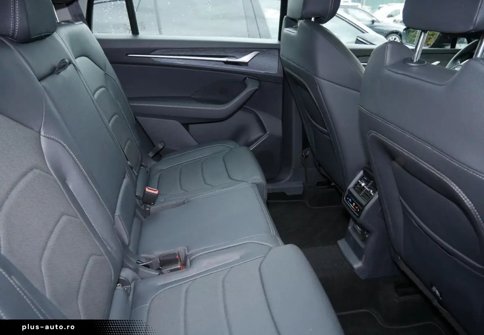 SKODA Kodiaq 1.5 TSI Selection AHK Leder Nav Pano 360