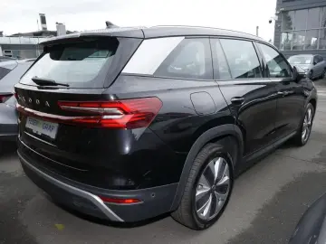 SKODA Kodiaq 1.5 TSI Selection AHK Leder Nav Pano 360