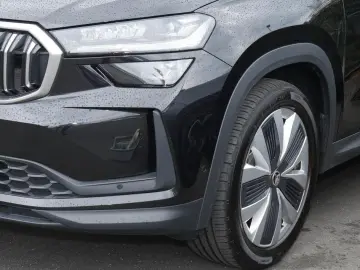 SKODA Kodiaq 1.5 TSI Selection AHK Leder Nav Pano 360