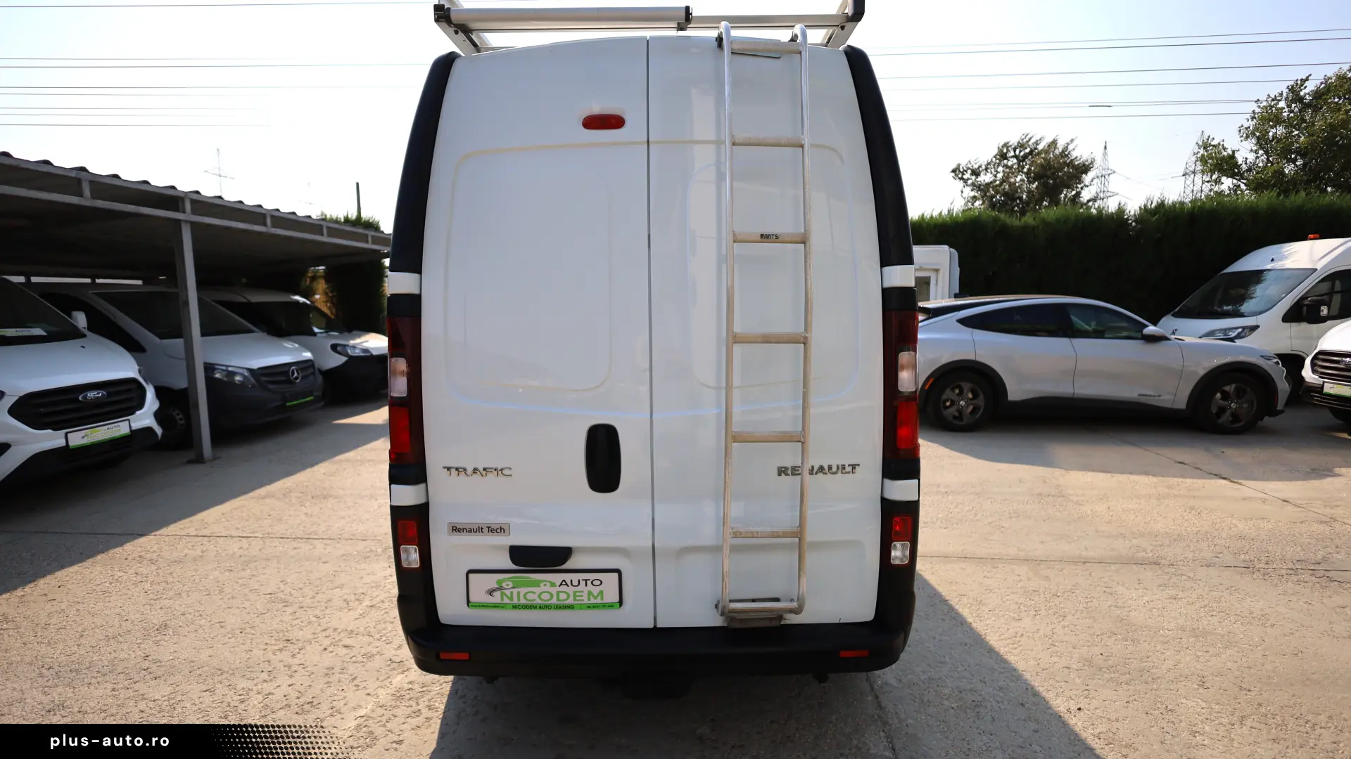Renault Trafic L2H2 2.0D 145CP