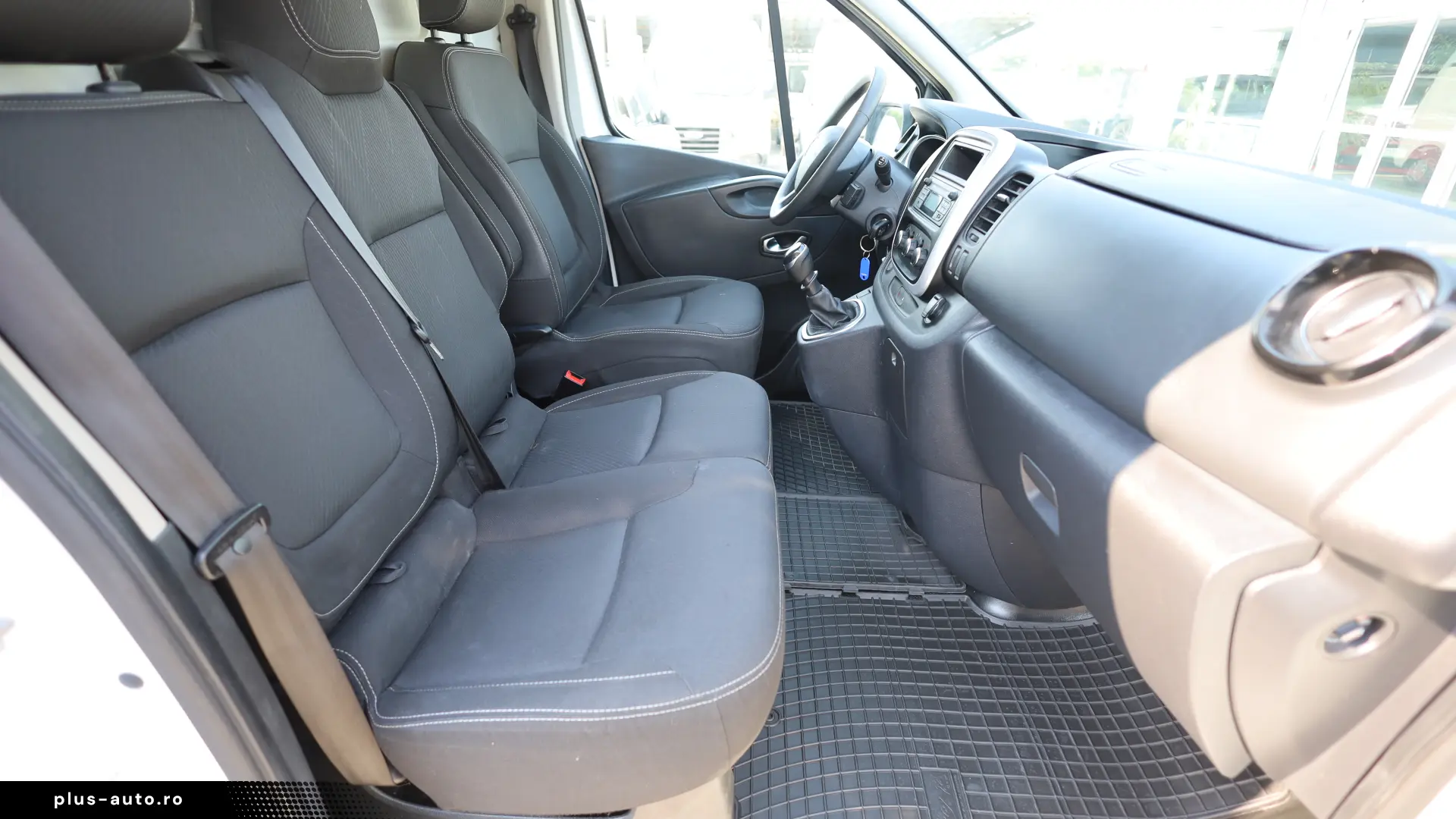 Renault Trafic L2H2 2.0D 145CP