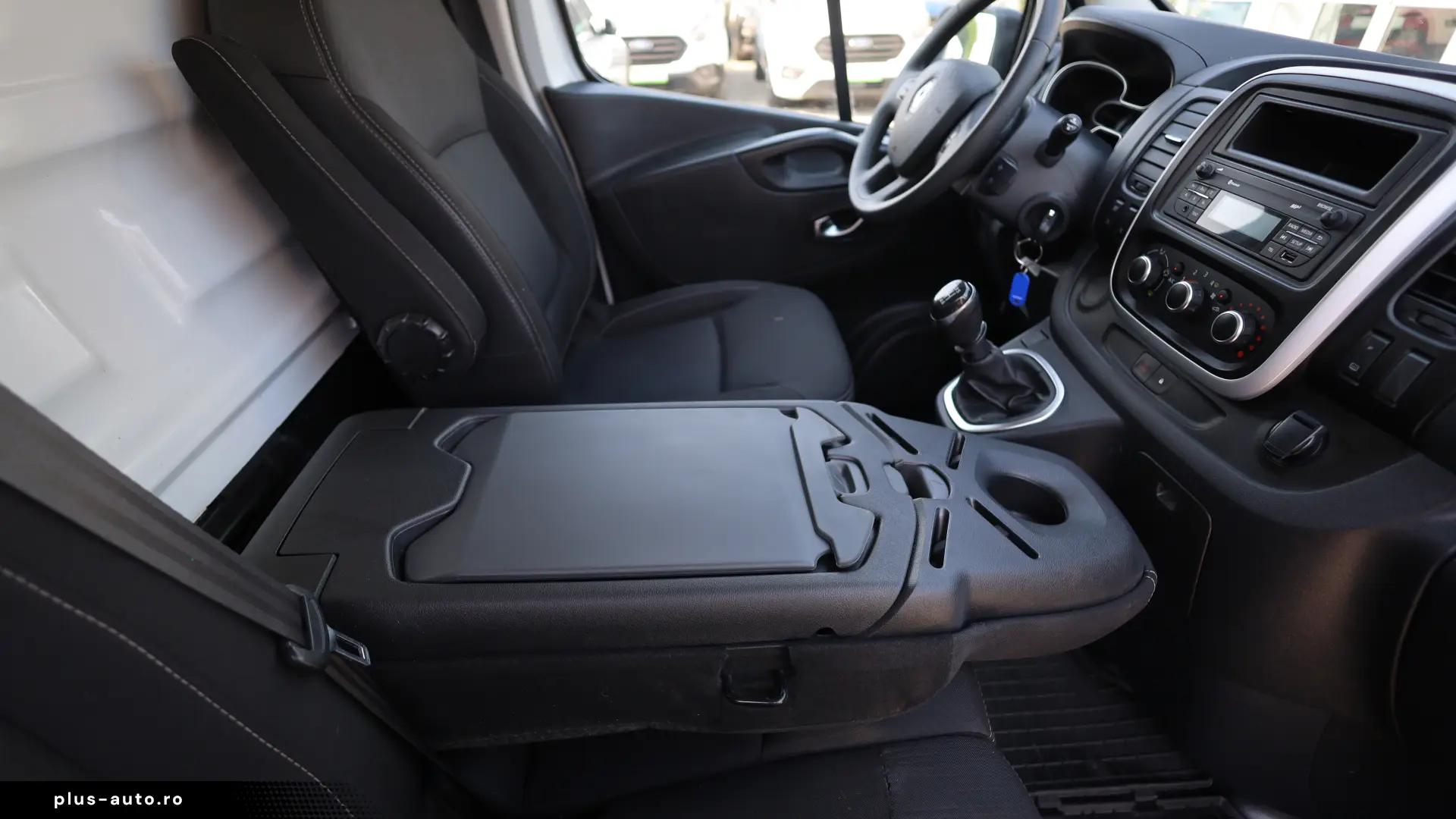 Renault Trafic L2H2 2.0D 145CP