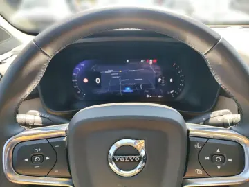Volvo XC40 B3 Plus Dark 2WD StandHeizG Memory Seats