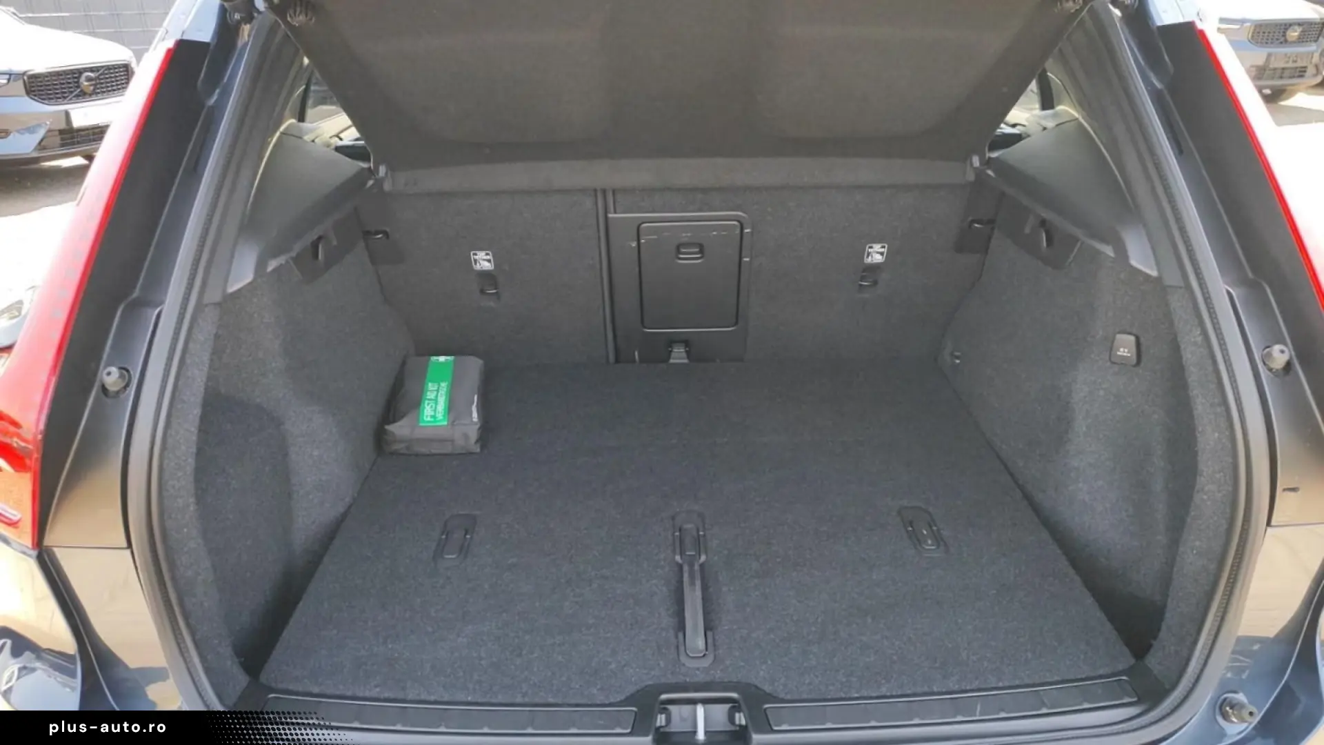 Volvo XC40 B3 Plus Dark 2WD StandHeizG Memory Seats