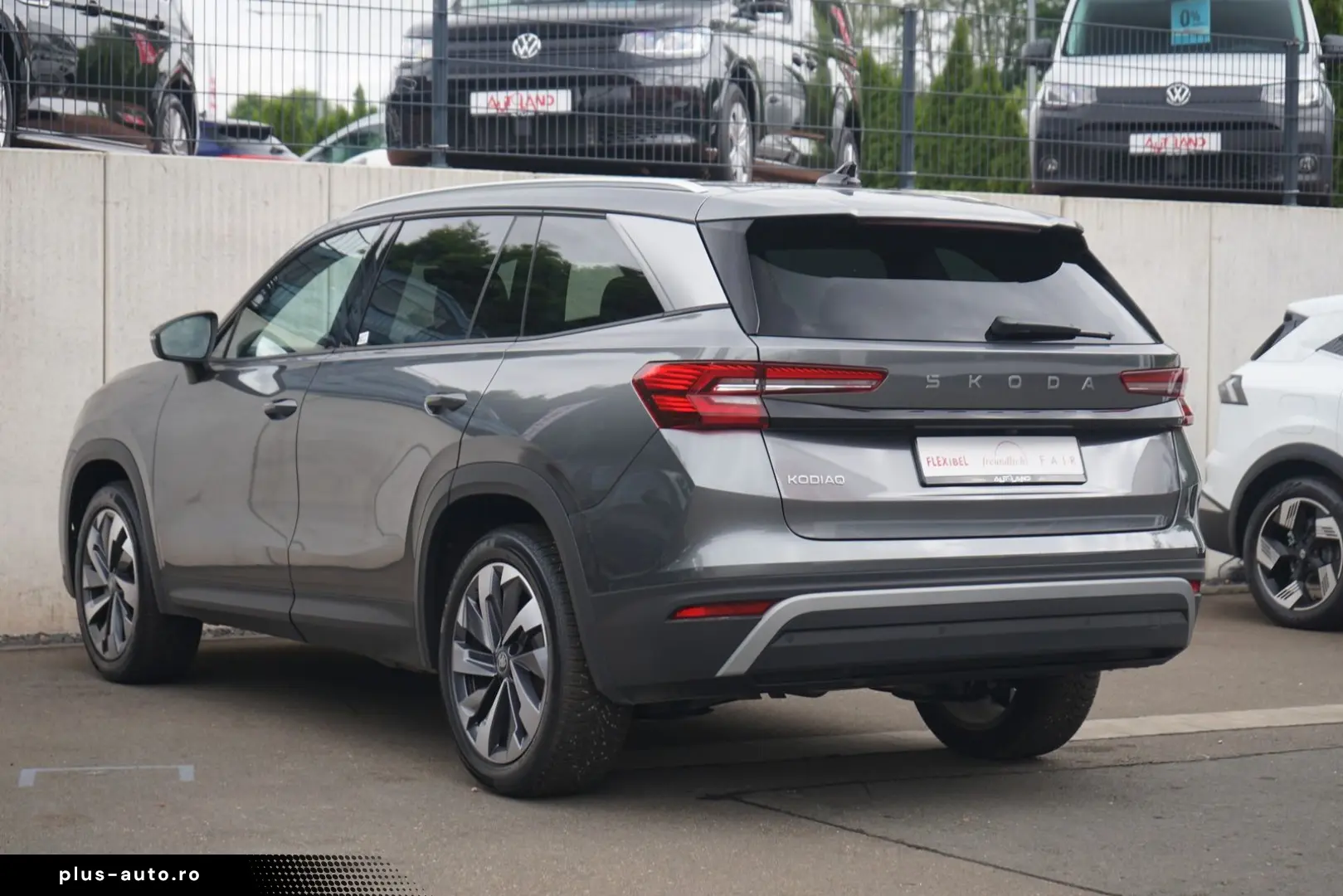 SKODA Kodiaq Selection 1.5 TSI DSG LED 7-Sitzer Pano