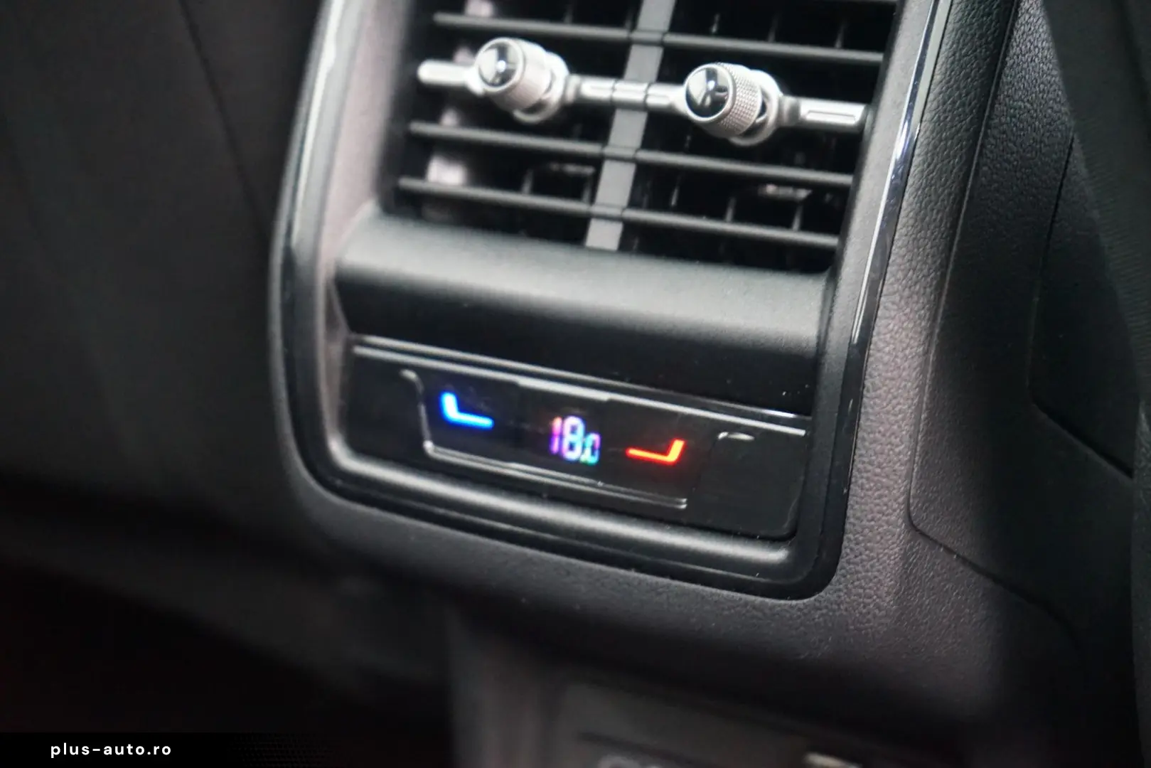 SKODA Kodiaq Selection 1.5 TSI DSG LED 7-Sitzer Pano