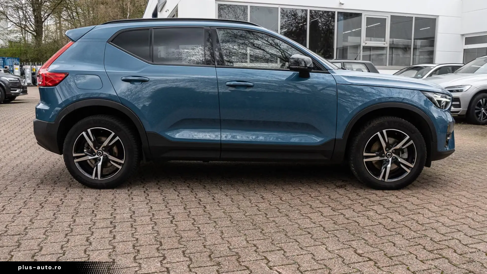 Volvo XC40 Plus Dark 2WD Electric Pano Digital Cockpit