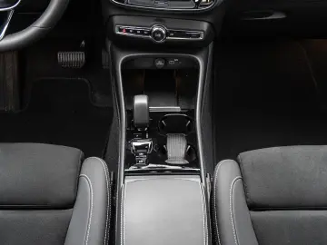 Volvo XC40 Plus Dark 2WD Electric Pano Digital Cockpit