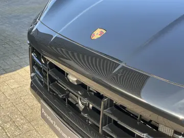 Porsche Cayenne S E-Hybrid Black Edition