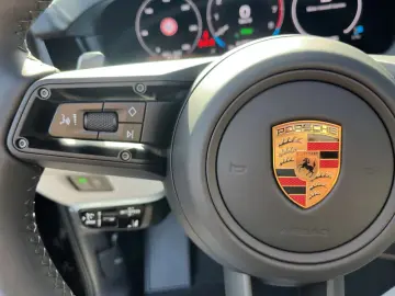 Porsche Cayenne S E-Hybrid Black Edition