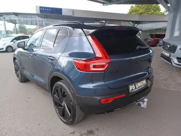Volvo XC40 B3 Ultra Black Edition Panoramic Auxiliary Heater