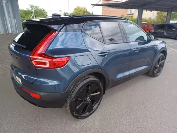 Volvo XC40 B3 Ultra Black Edition Panoramic Auxiliary Heater